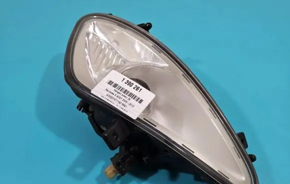 Mercedes-Benz S W221 Front fog light 0305074002 IMPRK1390261