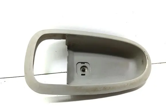 Hyundai Trajet Other front door trim element 826213A000