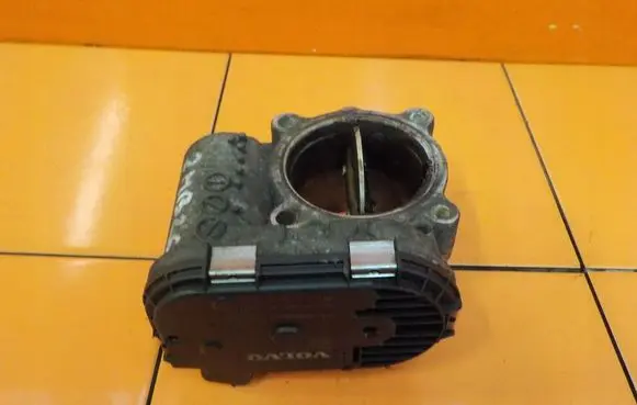 Volvo V50 Throttle body valve 31216665 2MB26
