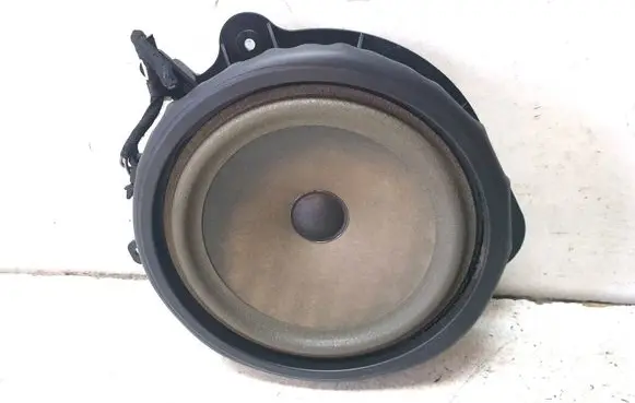 Audi A3 S3 8P Front door speaker 8P0035411