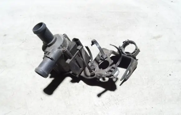 Audi A4 S4 B8 8K Electric auxiliary coolant/water pump 06H121601J