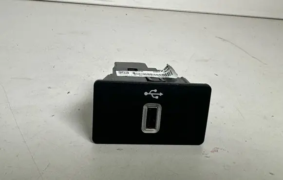 Ford Mustang VI USB socket connector KR3T14F014AB