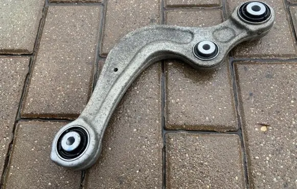 Audi Q7 4M Rear control arm 4M0505323G 4M0505361G