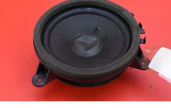 Volvo V40 Subwoofer speaker 30657445
