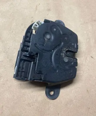 BMW 2 F46 Tailgate/trunk/boot lock/catch/latch 16367210 C21133104 734853006