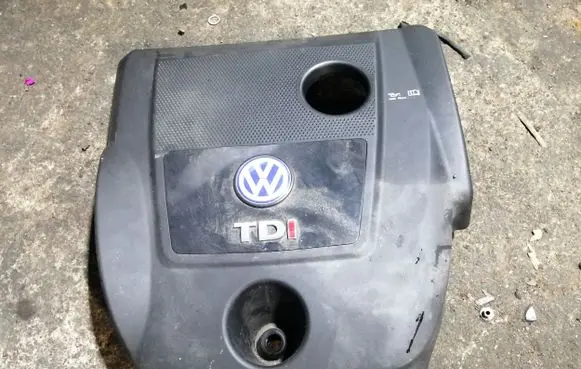 Volkswagen Golf IV Engine cover (trim) 038103925AJ