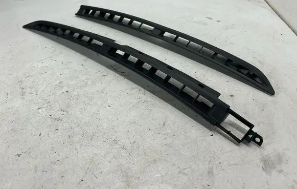 Volkswagen Tiguan Allspace Dashboard air vent grill cover trim 5NN857473 5NN857476