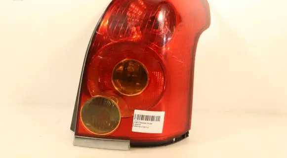 Toyota Avensis T250 Rear/tail lights 0550