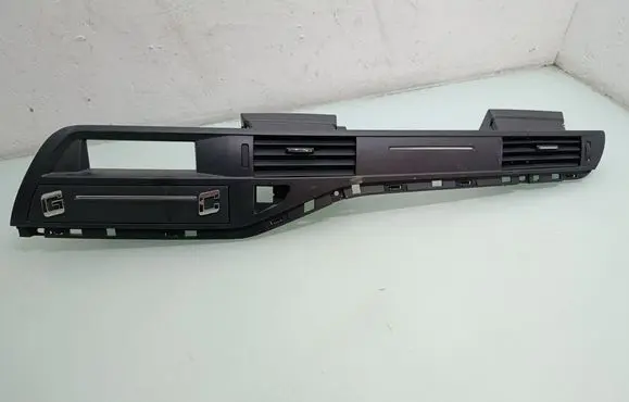Citroen C5 Dash center air vent grill 9682359677