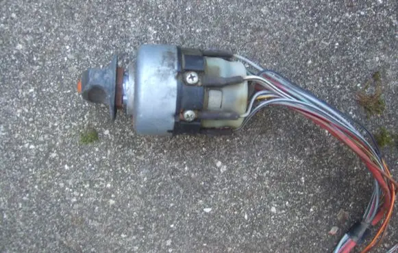 Mercedes-Benz 190 W201 Light switch