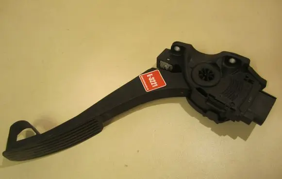 Volvo XC90 Accelerator throttle pedal 30715179