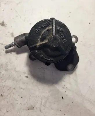 Vacuum pump