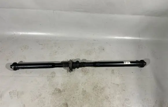 Volkswagen Touareg II Rear driveshaft/prop shaft 7P0521102N 1206040366