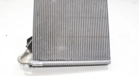 Volkswagen T-Roc Air conditioning (A/C) radiator (interior) 