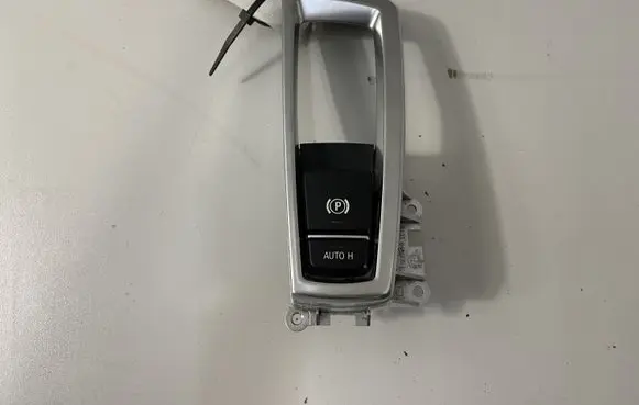 BMW 6 F12 F13 Hand parking brake switch 9189064
