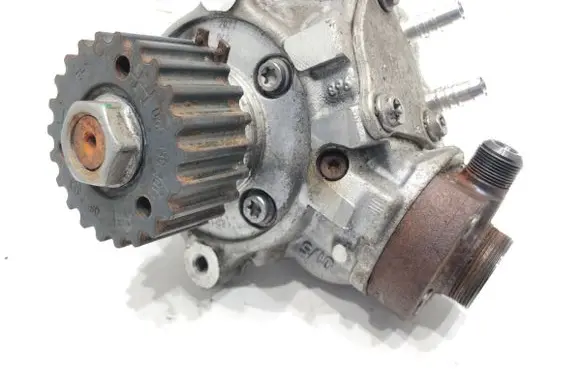 Audi Q5 SQ5 Fuel injection high pressure pump