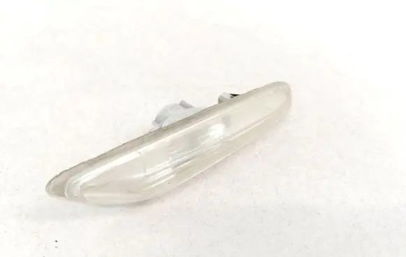 BMW 3 E46 Front fender indicator light 8382104