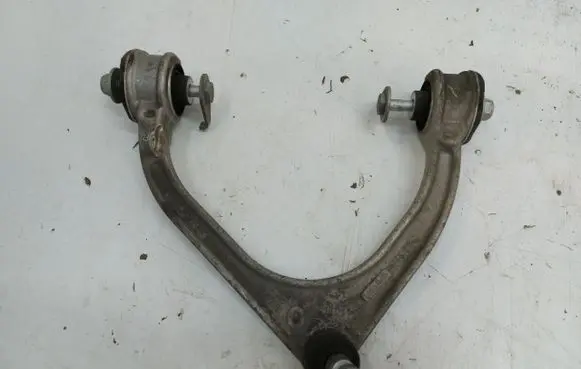 Land Rover Range Rover Velar Front upper control arm/wishbone hk83-3084rh