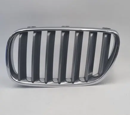 BMW X3 E83 Front grill 3420087 51113420087