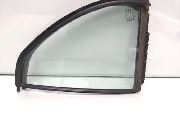 Toyota Yaris Rear vent window glass 681890D050 43r00048