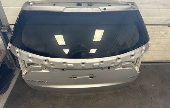 KIA Sorento Tailgate/trunk/boot lid