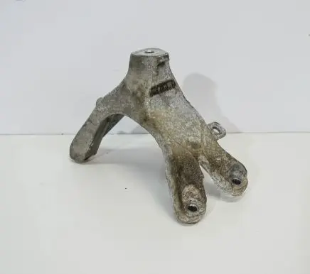 Audi A4 S4 B8 8K Engine mounting bracket 8K0199308AP
