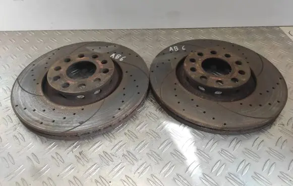 Audi A4 S4 B6 8E 8H Front brake disc
