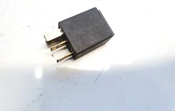 Audi A3 S3 8P Other relay 8Z0951253 395