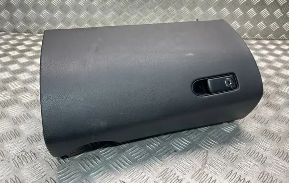 Mercedes-Benz C W205 Glove box A2056803205