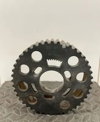 Volkswagen Touran I Camshaft pulley/ VANOS 038109111E