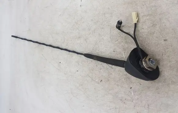 Mitsubishi Outlander Aerial GPS antenna NOCODE