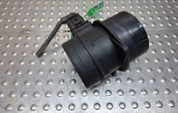 Volkswagen PASSAT B6 Mass air flow meter S27705702 03G906461C