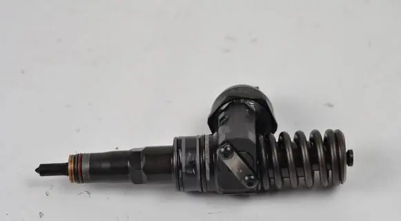Volkswagen Sharan Fuel injector 038130073BA