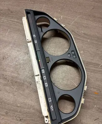 BMW 3 E30 Speedometer (instrument cluster) 87001143 87001150