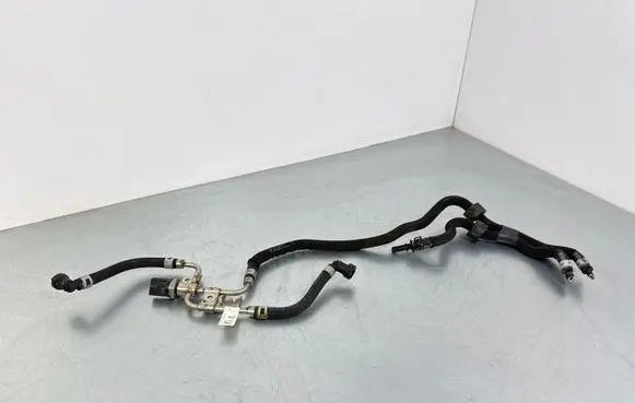 Porsche Macan (95B) Fuel line/pipe/hose 95B130295D 94611023503 X5CN11810