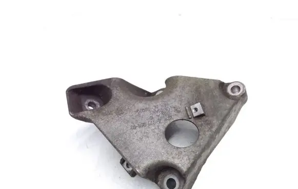 BMW X1 E84 Engine mounting bracket 6777061