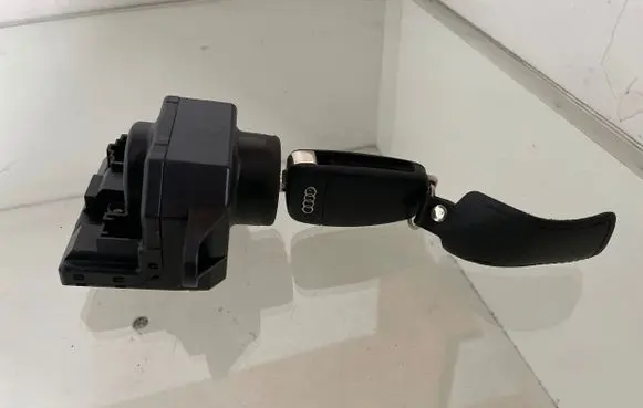 Audi A6 S6 C6 4F Ignition lock 4F0910131