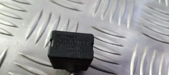 Renault Megane I Other relay 7700414484
