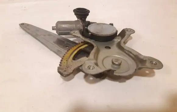 Lexus GS 300 350 430 450H Rear door window regulator motor 8572058010 0620401770