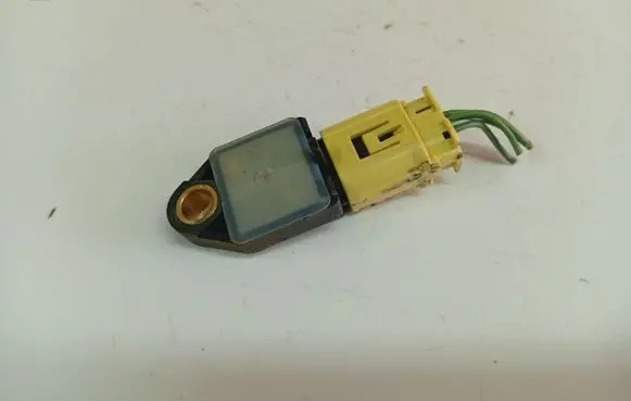 Jeep Compass Airbag deployment crash/impact sensor P04896065AA