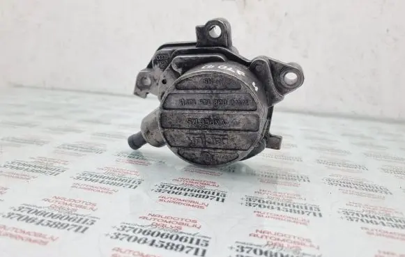 Volkswagen Golf IV Vacuum pump 038145101B