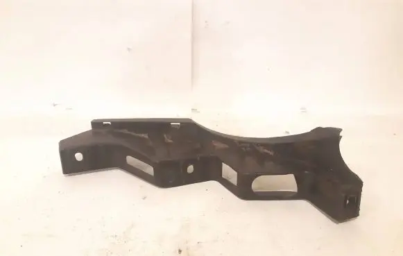 Front bumper mounting bracket
