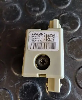 BMW 5 F10 F11 Antenna control unit 21367510 9118262