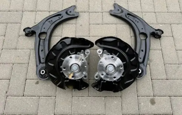 Audi A4 S4 B5 8D Rear wheel hub 5WA407257 5WA407257C