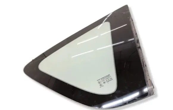 Mazda 3 I Rear side window AS2