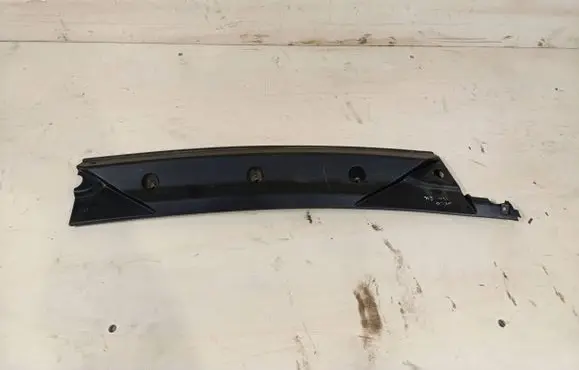 Iveco Daily 6th gen Wiper trim 5801918265