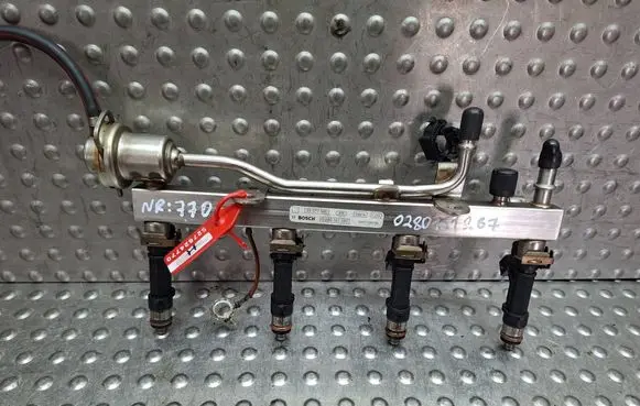 Opel Meriva B Fuel injectors set S27624770 0280158205 0280151267