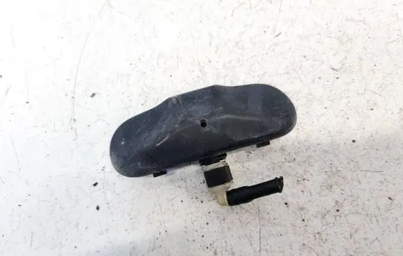 Volkswagen PASSAT B7 Windshield washer spray nozzle 5m0955985c