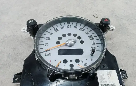 Mini One - Cooper R50 - 53 Speedometer (instrument cluster) 6928884