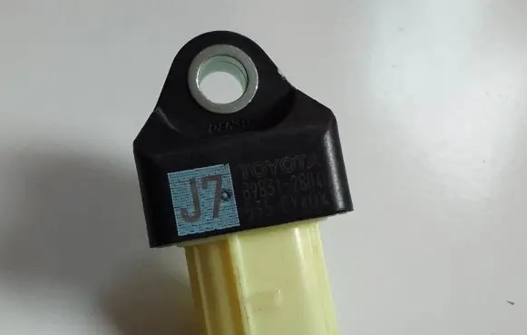 Toyota Prius (XW50) Airbag deployment crash/impact sensor 8983128040